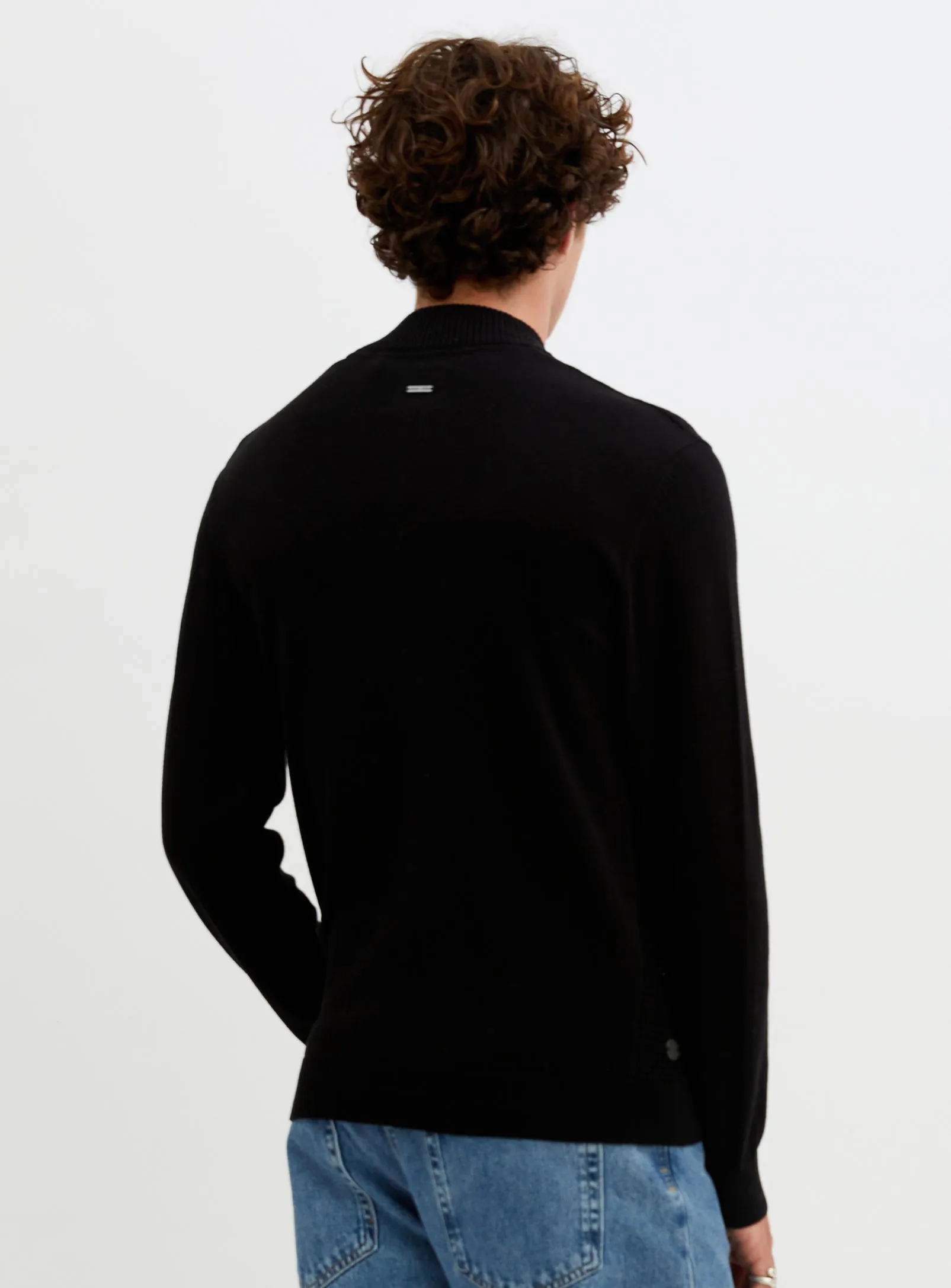 NOLAN  | Nolan cotton mock neck fine gauge sweater || NOLAN  |  Chandail fin en coton à col roulé